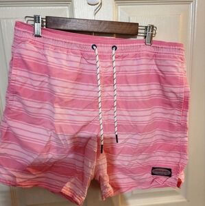 Vineyard Vines Swim Trunks Men's Size M Island Stripe Chappy Pink Cloud